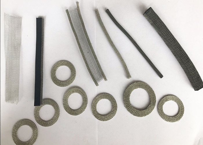 Wire Diameter 0.08 - 0.5 Mm Compressed Knitted Wire Mesh For Kinds Filtration Industry